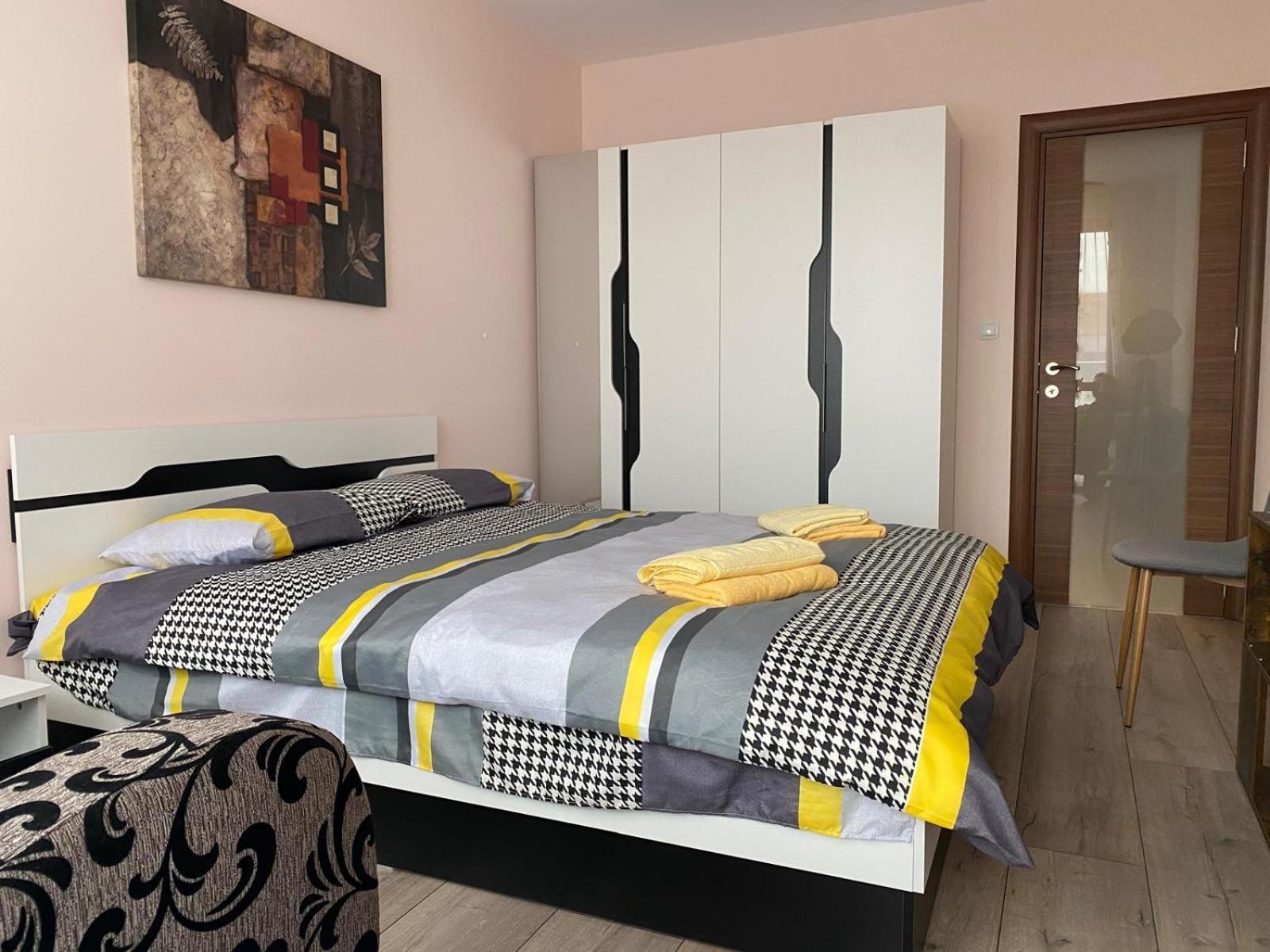 Stylish Apartment Near City Center Plovdiv Exterior photo